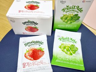[복음자리] 바리스타 패키지 2종 랜덤발송 (딸기스무디 스틱+샤인머스캣에이드 or 망고스무디+자몽에이드) — 4점을 준 리뷰어가 2022년 7월 올린 사용 사진