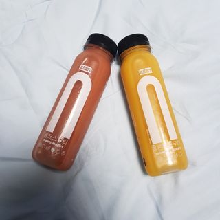 BLENDY'S 핑크 스무디+블론디 스무디 — 4점을 준 리뷰어가 2021년 11월 올린 사용 사진