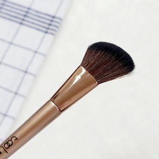 툴앤썸 로즈골드 에디션 치크or쉐딩 브러시+밀키 내추럴 스펀지+호빵 곤약 스펀지 — 5점을 준 리뷰어가 2021년 2월 올린 사용 사진