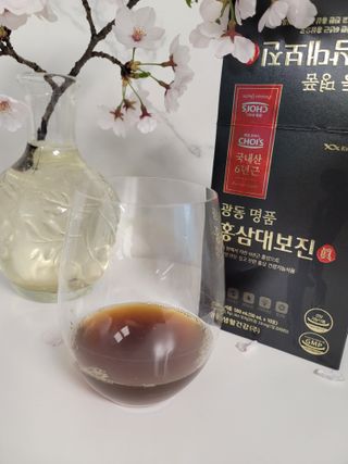 광동생활건강 광동 명품 홍삼대보진 50mL x 30포 — 5점을 준 리뷰어가 2023년 4월 올린 사용 사진