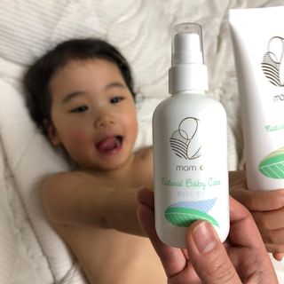 mom e 맘이 내추럴 베이비 케어 크림+바디오일 — 3점을 준 리뷰어가 2021년 1월 올린 사용 사진