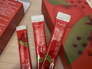 서울약사신협_석류 타트체리 콜라겐_10g x 30포 — 5점을 준 리뷰어가 2021년 7월 올린 사용 사진