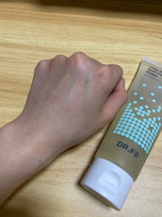 닥터에프파이브 젤리스크럽 소프트 클렌징폼 120ml — 5점을 준 리뷰어가 2022년 5월 올린 사용 사진