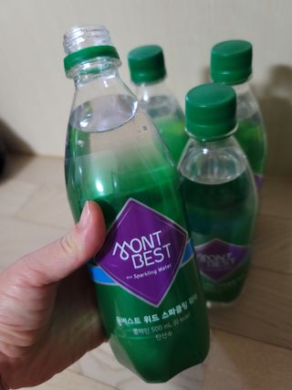 몽베스트 Montbest with Sparkling water Plain 20병 — 5점을 준 리뷰어가 2022년 7월 올린 사용 사진