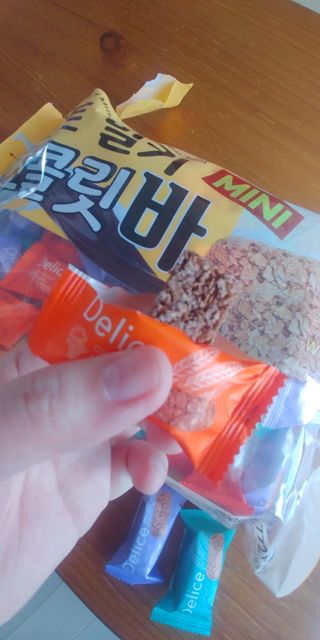델리스 오트 밀키 초콜릿 바 — 4.5점을 준 리뷰어가 2022년 4월 올린 사용 사진