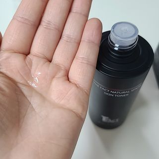 The Fact [5 IN 1] 더 팩트 내추럴 에스에프엔 에이틴 스킨토너 — 5점을 준 리뷰어가 2021년 3월 올린 사용 사진
