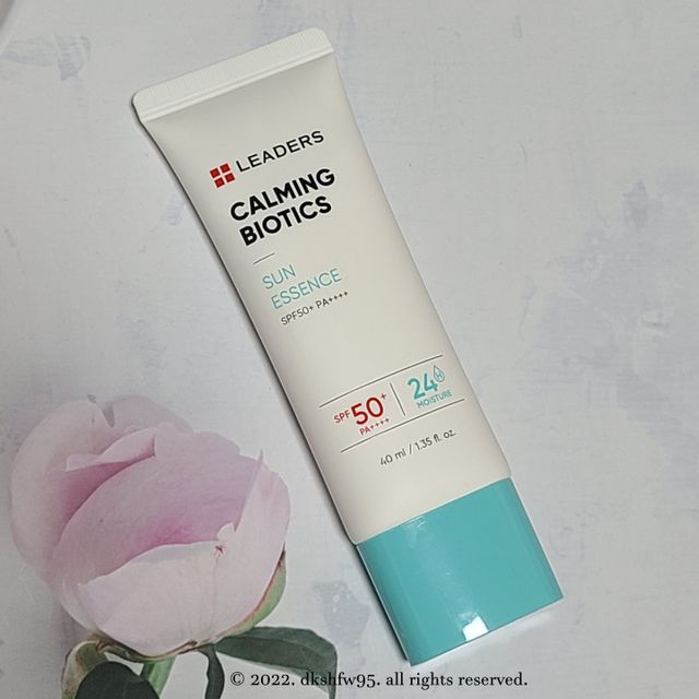 리더스 카밍 바이오틱스 선 에센스 SPF 50+ PA++++ 리뷰 사진