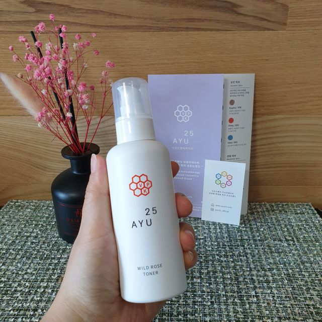 AYU25[아유트웬티파이브] 피부건강에 꼭 필요한 pH 약산성 와일드 로즈토너 리뷰 사진