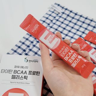 [인디닥터] 타이탄 BCAA 프로틴 젤리스틱 — 5점을 준 리뷰어가 2022년 5월 올린 사용 사진