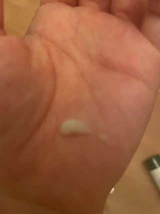 랑벨 랑바이오 블랙 시카 크림 50ml(블랙비 프로폴리스, 시카 4종, 판테놀 10 함유) — 5점을 준 리뷰어가 2022년 7월 올린 사용 사진