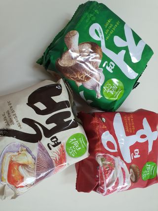 [풀무원] 자연은맛있다 정면, 백면, 홍면  세트 — 5점을 준 리뷰어가 2021년 4월 올린 사용 사진