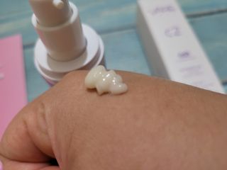 바르셀 주름개선 리프팅 영양크림 인텐시브 리포좀 더블크림-C2 50ml — 4점을 준 리뷰어가 2021년 11월 올린 사용 사진