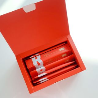 디오르 버닝레드 — 5점을 준 리뷰어가 2022년 1월 올린 사용 사진