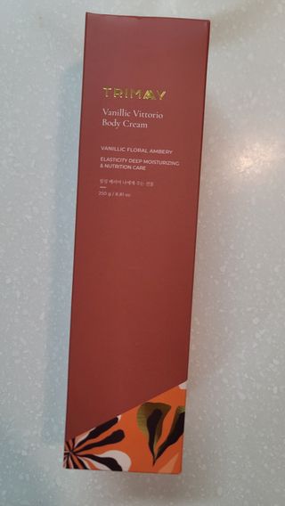 트리마이 주름개선 기능성의 퍼퓸 바디케어, 힐링 베리어 바디크림 3종 택1 — 4점을 준 리뷰어가 2022년 10월 올린 사용 사진