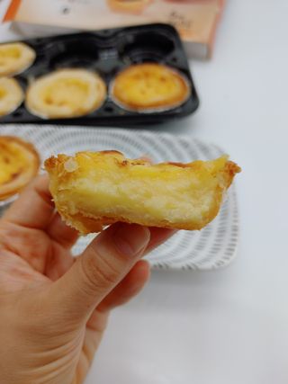 디앙뜨 포르투갈 에그타르트 오리지널 맛+패션후르츠 맛 중 택1 — 4점을 준 리뷰어가 2021년 7월 올린 사용 사진