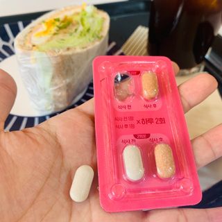 킬팻다이어트 킬팻 스피드 다이어트 [84 g / 700 mg x 120정] — 3.5점을 준 리뷰어가 2021년 6월 올린 사용 사진