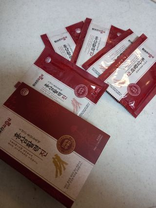 힘내라김홍삼 홍삼활력진 50ml x 5포 — 5점을 준 리뷰어가 2021년 5월 올린 사용 사진