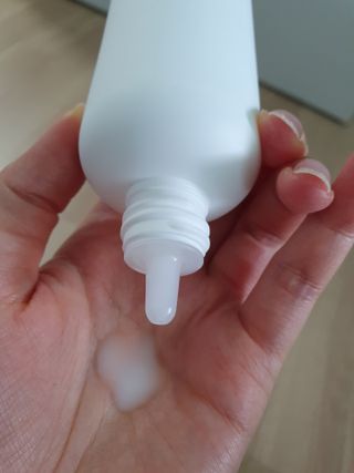 리더스코스메틱 리더스 카밍 바이오틱스 에센스 워터 — 5점을 준 리뷰어가 2021년 6월 올린 사용 사진