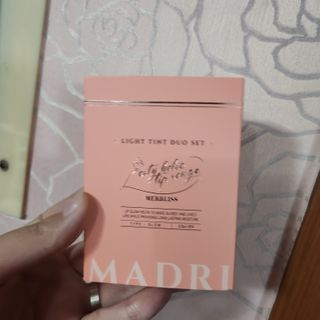 [멀블리스데일리] 멀블리스 시티홀릭 라이트 틴트 듀오세트 3color 중 1종 랜덤발송 — 5점을 준 리뷰어가 2022년 12월 올린 사용 사진