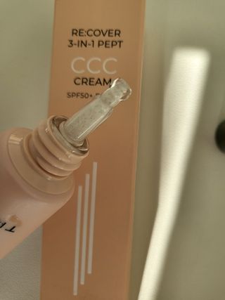 트리마이 3가지 기능을 동시에 느낄 수 있는 Color Control Change, 리커버리 3인1 펩트 CCC 크림 — 5점을 준 리뷰어가 2022년 11월 올린 사용 사진