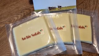 앙투어솔레 아일랜드 구워먹는 치즈 100 자연 치즈 와인안주 300g(100g x 3팩) — 5점을 준 리뷰어가 2022년 9월 올린 사용 사진