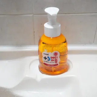 오쎄 메디버블 핸드워시폼 500ml 1+1 — 5점을 준 리뷰어가 2023년 4월 올린 사용 사진