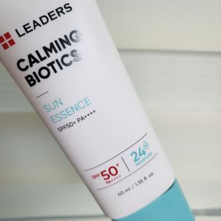 리더스코스메틱 리더스 카밍 바이오틱스 선 에센스 SPF 50+ PA++++ — 5점을 준 리뷰어가 2022년 6월 올린 사용 사진