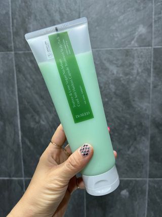 닥터시드 티트리 앤 라임 비건 지성케어 쿨 탈모 캡슐 트리트먼트 두피 팩 — 5점을 준 리뷰어가 2024년 7월 올린 사용 사진