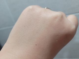 랑스레 매직피치 화이트닝 파워 화이트닝크림 — 5점을 준 리뷰어가 2021년 4월 올린 사용 사진