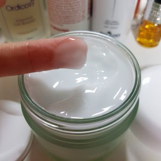 김정문알로에 큐어 큐어 알로에 리프레쉬 젤리 세럼, 큐어 알로에 하이드로 젤리 크림 — 5점을 준 리뷰어가 2021년 3월 올린 사용 사진