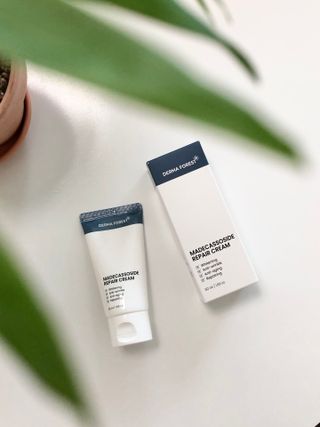 더마포레스트 마데카소사이드 리페어 크림 / 캐비아추출물 병풀추출물 시카케어 미백 주름개선 — 4점을 준 리뷰어가 2021년 7월 올린 사용 사진