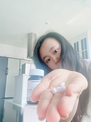 메디타민 원헌드레드 MSM 2000 — 4점을 준 리뷰어가 2021년 4월 올린 사용 사진