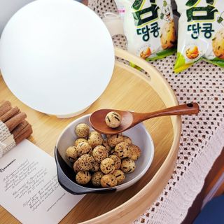 오리온 오징어땅콩의 짭짤고소 신제품, 구운김땅콩 — 5점을 준 리뷰어가 2022년 5월 올린 사용 사진