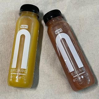 BLENDY'S 핑크 스무디+블론디 스무디 — 5점을 준 리뷰어가 2021년 10월 올린 사용 사진