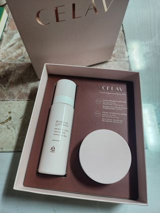 프리마인 바르기만 하면 철벽 스킨케어+24시간 마스크팩 효과. 셀라브 리제너레이팅 시스템 부스터+크림 세트 — 5점을 준 리뷰어가 2023년 4월 올린 사용 사진