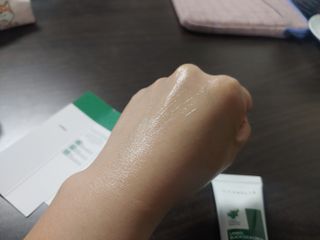 랑벨 랑바이오 블랙 시카 크림 50ml(블랙비 프로폴리스, 시카 4종, 판테놀 10 함유) — 4점을 준 리뷰어가 2022년 3월 올린 사용 사진