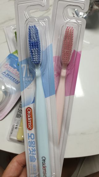 [오라덴스] 프리미엄 구강케어 버라이어티팩  + 스펀지치실 1P — 5점을 준 리뷰어가 2021년 7월 올린 사용 사진
