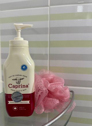 카프리나 산양밀크 모이스춰라이징 바디로션 350ml(오리지널향) — 5점을 준 리뷰어가 2023년 4월 올린 사용 사진