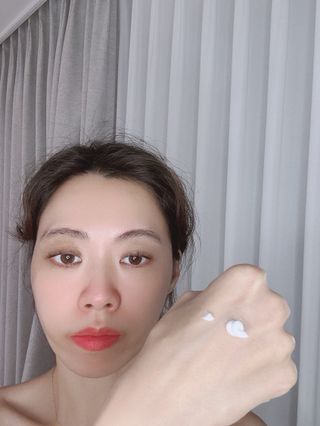 나우 [리브엠]피부 속부터 겹겹이, 촘촘하게! 워터핏8중 수분착붙 크림 — 5점을 준 리뷰어가 2024년 12월 올린 사용 사진
