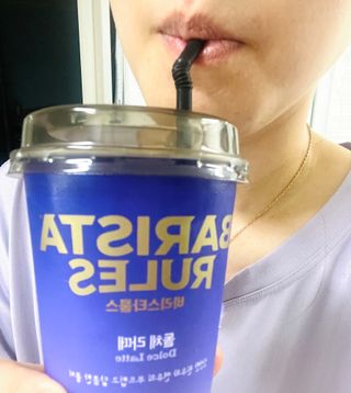 바리스타룰스 돌체 라떼 — 5점을 준 리뷰어가 2023년 4월 올린 사용 사진