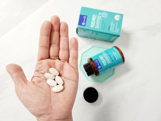 짱스마일 락토페린 프리미엄 정 1000ml x 60정 — 5점을 준 리뷰어가 2022년 12월 올린 사용 사진