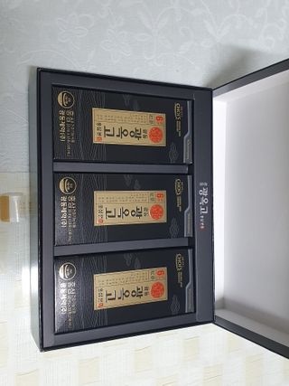 [광동제약] 광동 광옥고 홍삼 본 30포+쇼핑백 증정 — 5점을 준 리뷰어가 2021년 12월 올린 사용 사진