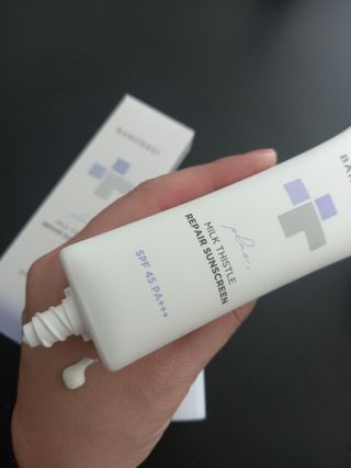 바노바기 코스메틱 바노바기 밀크씨슬 리페어 시카 선스크린 플러스 50ml — 5점을 준 리뷰어가 2023년 1월 올린 사용 사진