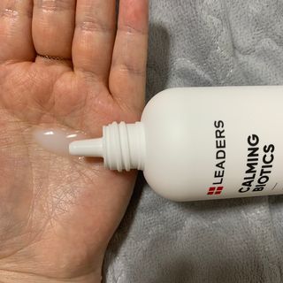 리더스코스메틱 리더스 카밍 바이오틱스 에센스 워터 — 5점을 준 리뷰어가 2022년 5월 올린 사용 사진