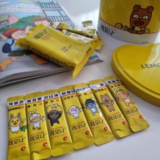 맛있는 비타민 습관 레모나 카카오프렌즈 에디션 — 5점을 준 리뷰어가 2021년 12월 올린 사용 사진
