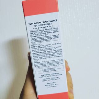 썸헤어 / SUMHAIR 썸헤어 실키 테라피 헤어 에센스 — 2점을 준 리뷰어가 2021년 5월 올린 사용 사진