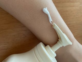 [카프리나]프레쉬 산양밀크 어메이징 바디로션 350ml (시어버터 향) — 5점을 준 리뷰어가 2023년 6월 올린 사용 사진
