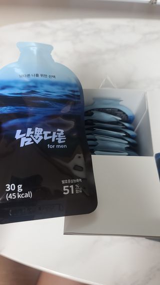 [남男다른] 남성건강 활력증진 혼합음료 홍상발효농축액 10포 x 2개 = 총20포 — 5점을 준 리뷰어가 2021년 9월 올린 사용 사진