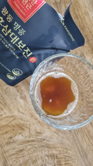 광동생활건강 광동 명품 홍삼대보진 50mL x 30포 — 5점을 준 리뷰어가 2023년 4월 올린 사용 사진