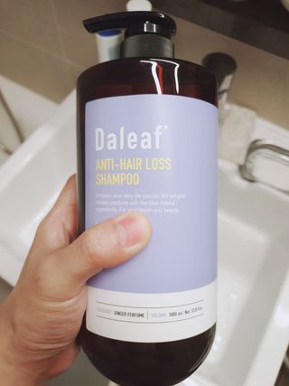 달리프 진저 베러 퍼퓸 탈모 완화 샴푸 1000ml 향 3종 — 4점을 준 리뷰어가 2020년 12월 올린 사용 사진